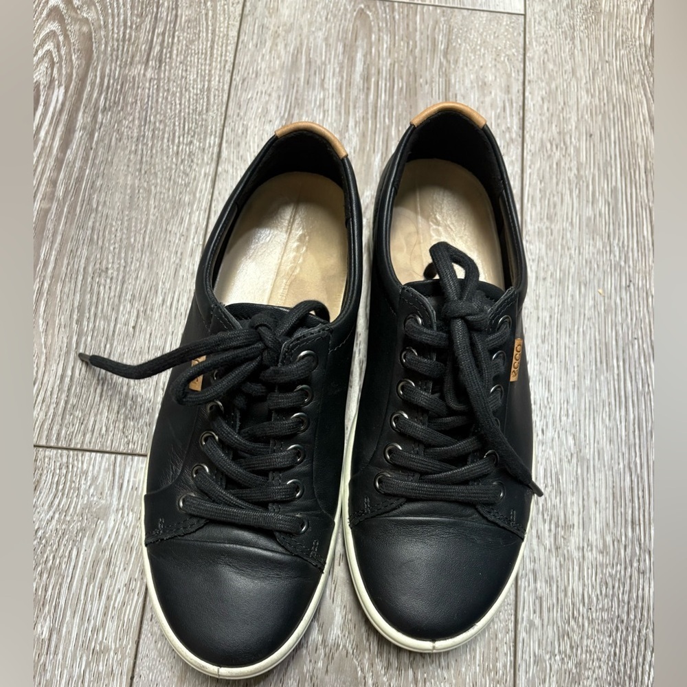 Ecco Black Leather Shoes